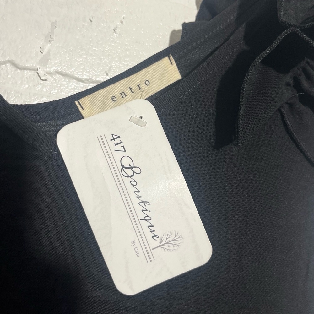 Entro Womens Mini Dress Black Ruffled Cap Sleeves V Neck Chic Medium NWT - Picture 6 of 7